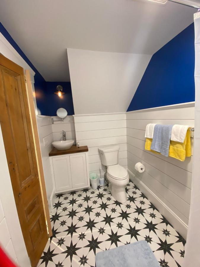 Bed and Breakfast The Clarendon House à Provincetown Extérieur photo