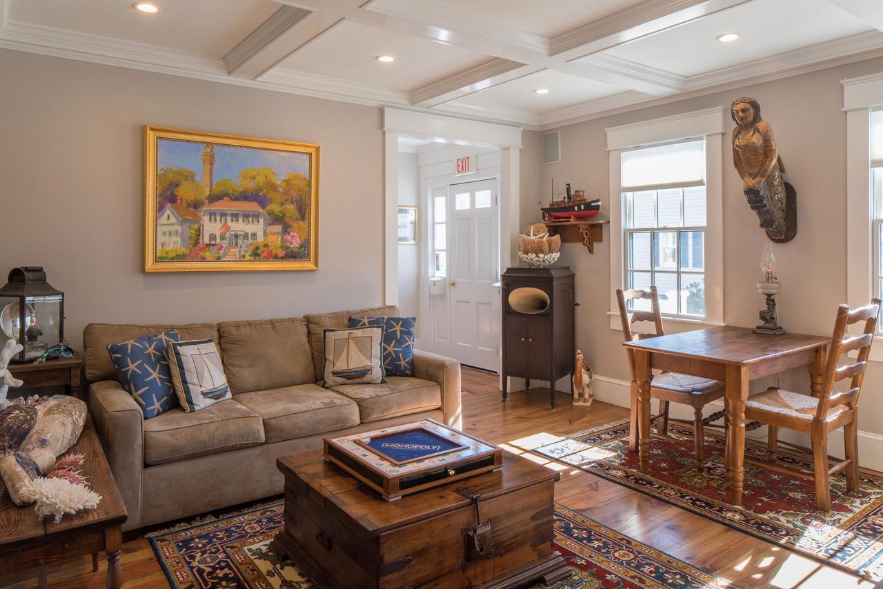 Bed and Breakfast The Clarendon House à Provincetown Extérieur photo