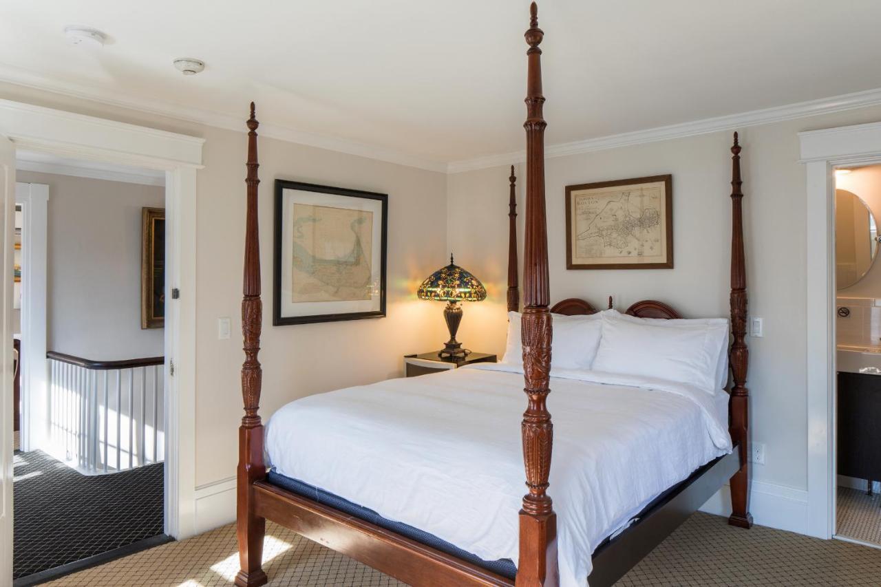 Bed and Breakfast The Clarendon House à Provincetown Extérieur photo